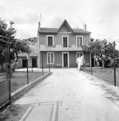Avenue Auguste Bertrand. Section CI, parcelle 29. Elévation antérieure sud-est.