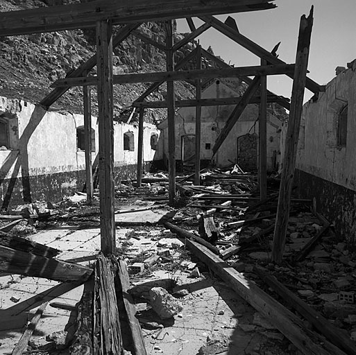 Baraque c. Vue intérieure, prise du nord-ouest au sud-est.