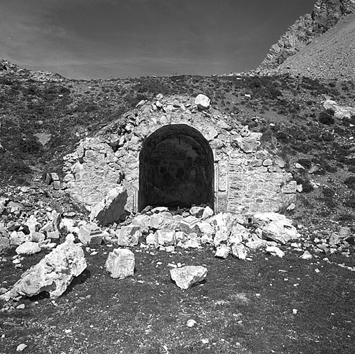 Édifice fortifié dit baraquement des Acles
