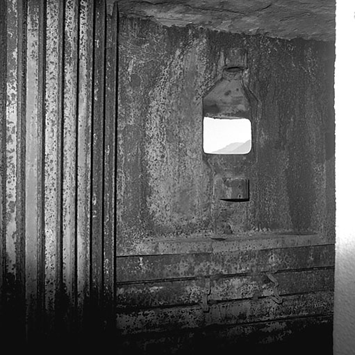 Bloc 7. Observatoire cuirassé sous casemate. Vue intérieure.