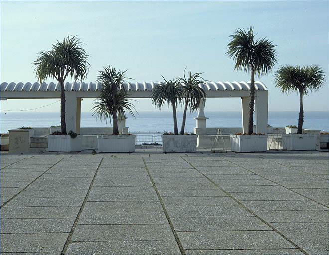 Cinéma ; palais des festivals Croisette, actuellement Hôtel Noga Hilton