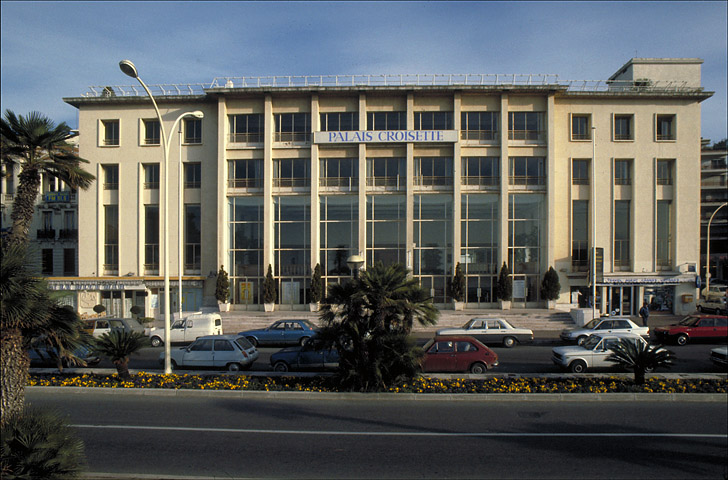 Cinéma ; palais des festivals Croisette, actuellement Hôtel Noga Hilton