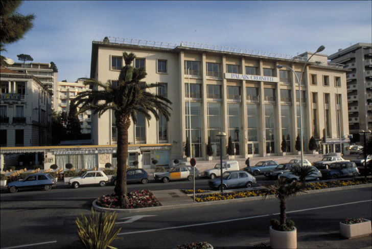 Cinéma ; palais des festivals Croisette, actuellement Hôtel Noga Hilton