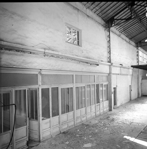 Intérieur, détail des menuiseries.