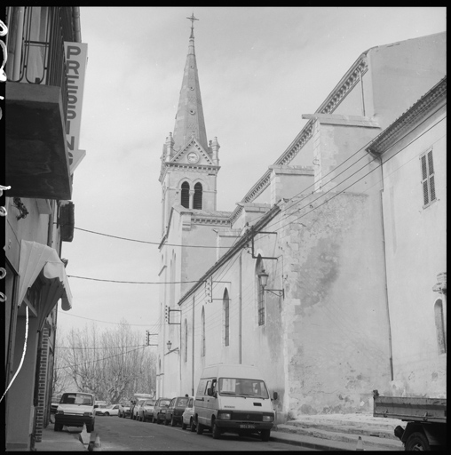 Façade ouest, vue d'ensemble.