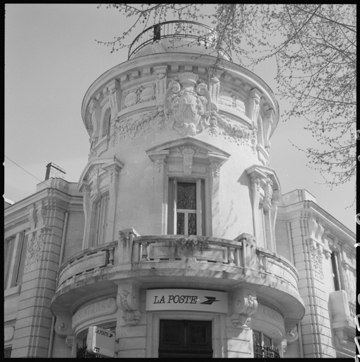 Rotonde de l'entrée, deuxieme niveau et couronnement.