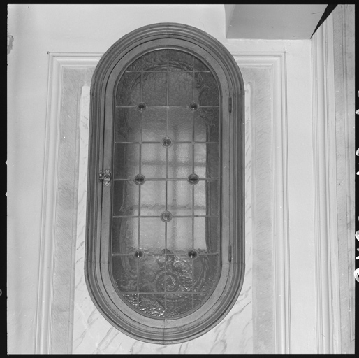 Hôtel B. Vestibule Da, vitrail.
