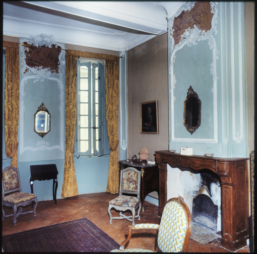 Deuxième étage, salon de musique, vue d'ensemble.