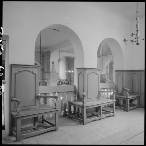 Salle de prière. Tribune sud-est, actuellement salle d'étude.