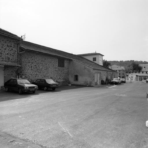 Extérieur vu du sud-est.