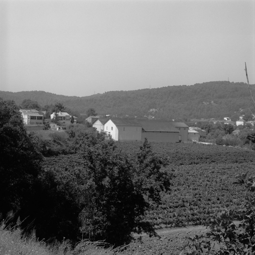 Vue de situation du sud-est.