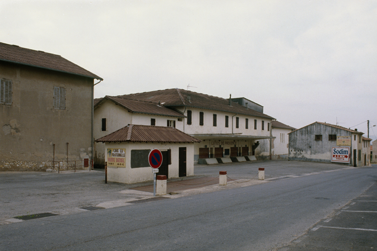 Façade.
