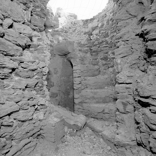 Tour réduit. Escalier d'accès à la plateforme.