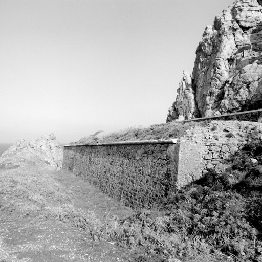 Escarpe de la batterie.