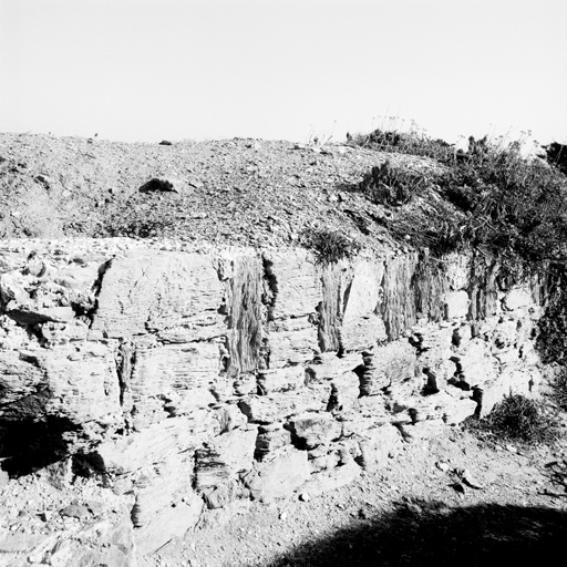 Détail de maçonnerie du mur de revers du parapet de batterie.