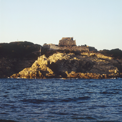 Le fort vu du sud depuis la mer.