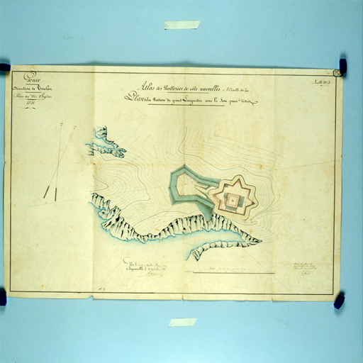 Plan de la Batterie du Grand Langoustier avec le fort pour réduit. 1850