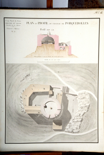 Plan et profil du château de Porquerolles. 1818-1822