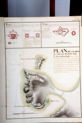 Plan du Grand et Petit Forts de Langoustier. Places du département de Toulon. 1775 ; Plan du Grand et Petit Forts de Langoustier. Places du département de Toulon. 1775