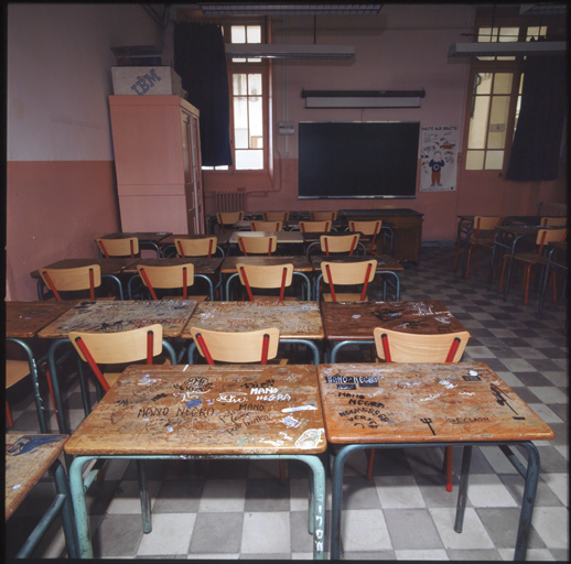 Aile B, rez-de-chaussée, salle de classe.