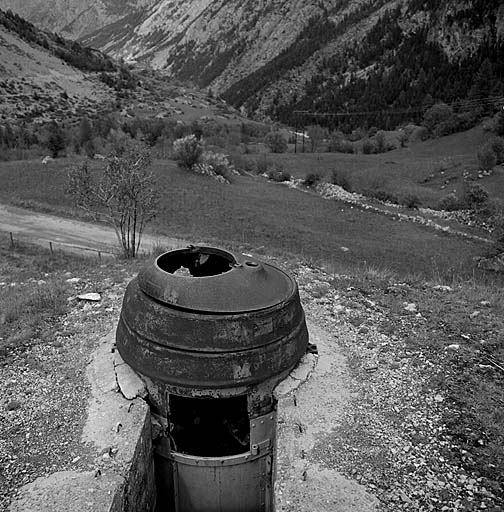 Tourelle démontable de gauche. Vue prise de l'arrière.