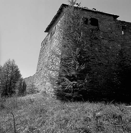 Bastionnet de gauche et poste optique vus du nord.