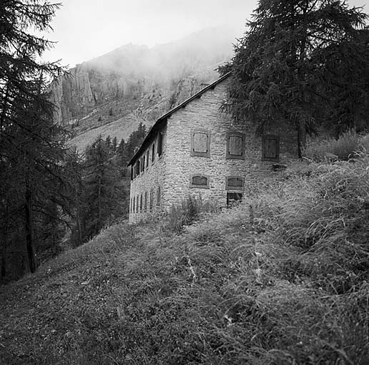 Casernement extérieur. Vue prise du nord-est.