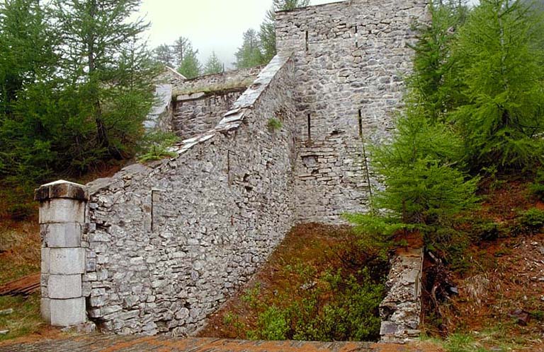 Front nord-ouest et bastionnet n° 2.