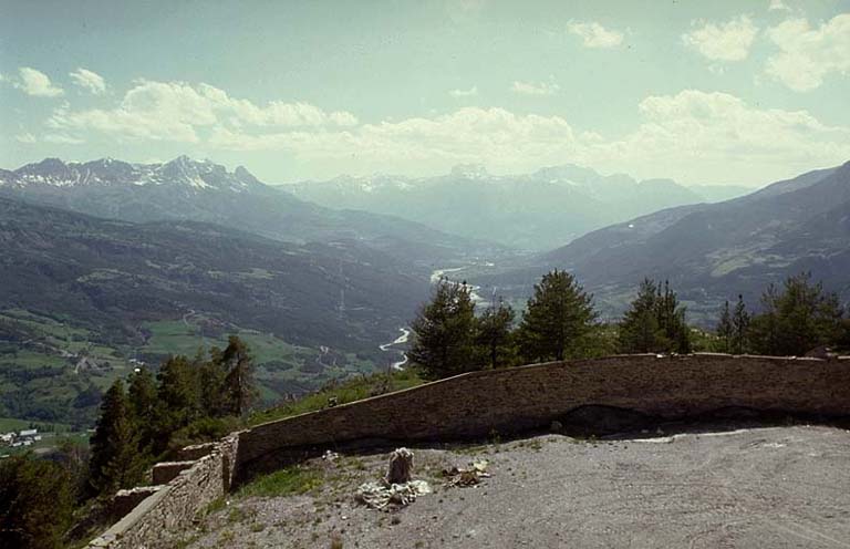 La vallée de l'Ubaye vue de la batterie.