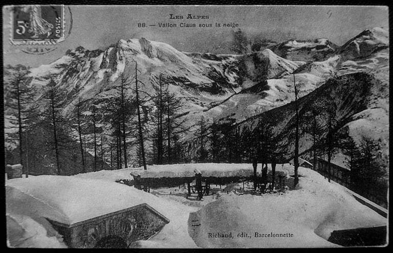 Les Alpes. Vallon Claus sous la neige.