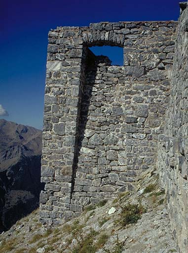 Saillant 5, face est vue de l'extérieur.