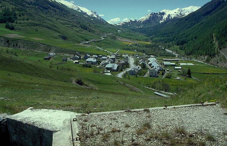 Larche vu de l'observatoire.