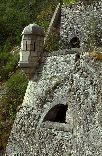 Fort moyen. Echauguette et saillant ouest.