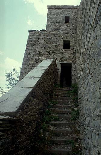 Fort moyen. Bastion 3. Tour d'escalier du chemin de ronde.