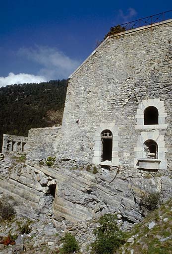 Fort supérieur. Aile gauche des casemates O.