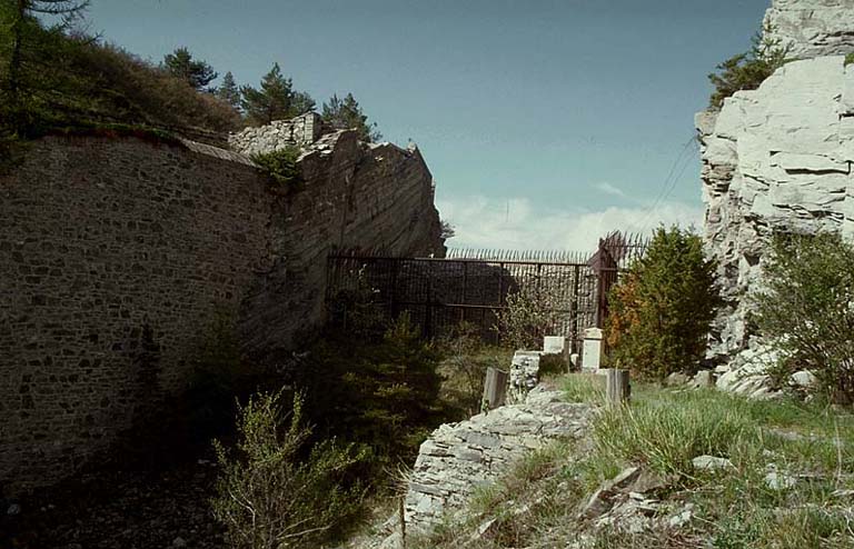 Fort supérieur. Front de tête.