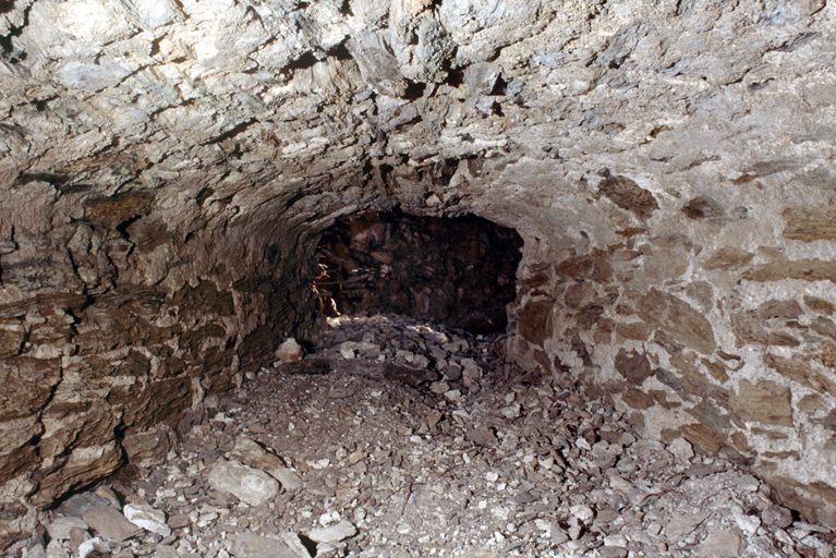 Embrasure à canon, intérieur.