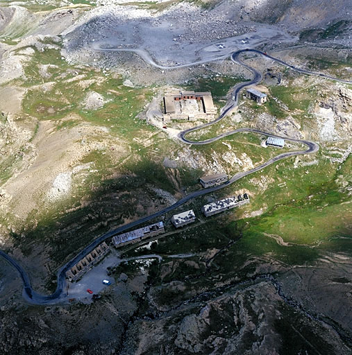 Vue aérienne prise du sud.