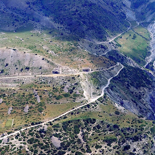 Vue aérienne prise du sud-ouest.