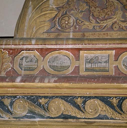 Château. Le manteau de la cheminée. Partie droite, détail.