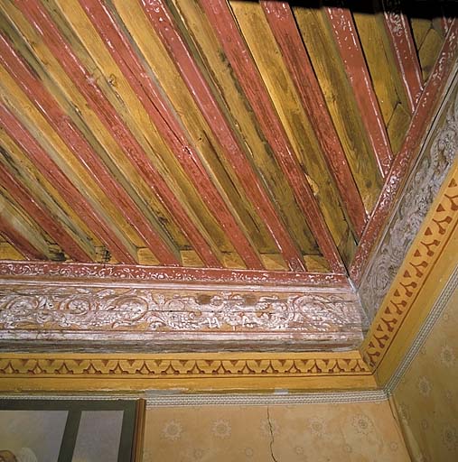 Château. Chapelle du premier étage, détail du plafond.