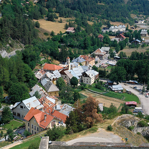 Château-Queyras. Vue prise du fort. ; Château-Queyras. Vue prise du fort.