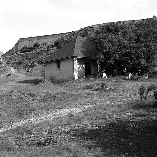 Front d'Embrun. Corps de garde extérieur 75.