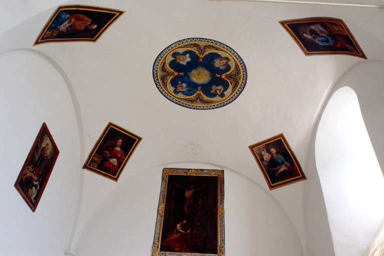 Choeur, le décor peint de la voûte.