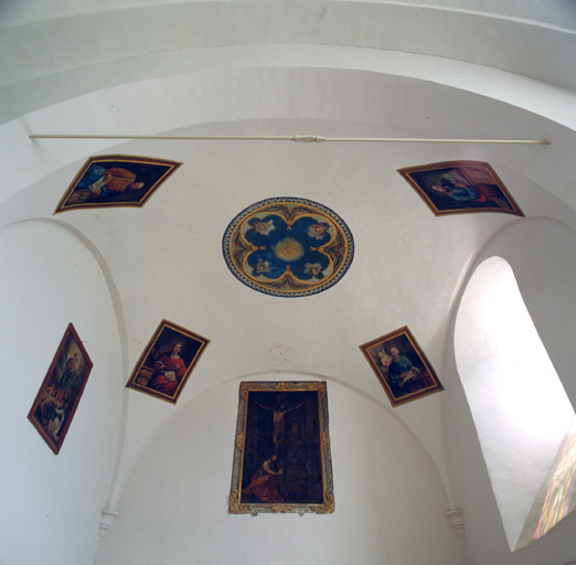 Choeur, le décor peint de la voûte.