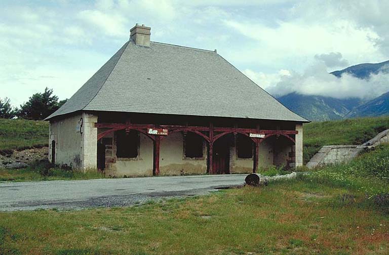 Corps de garde de la demi-lune 43.