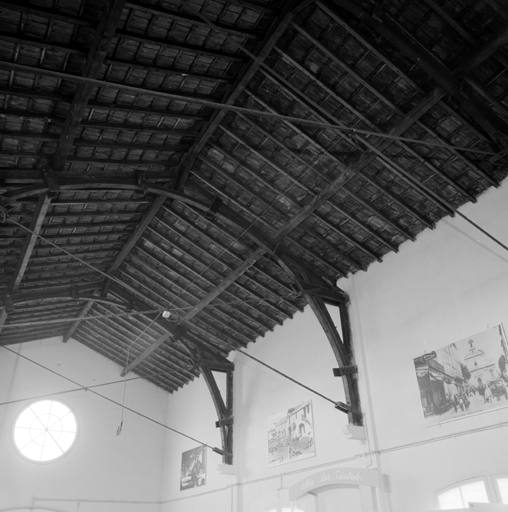 Charpente du bâtiment d'origine.