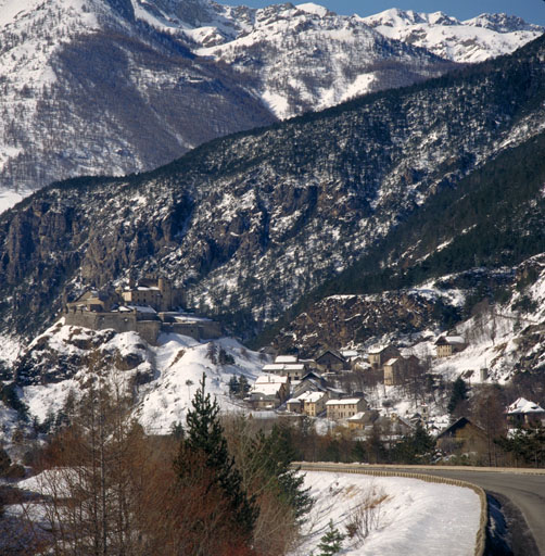 Château-Queyras. Vue prise de l'est.