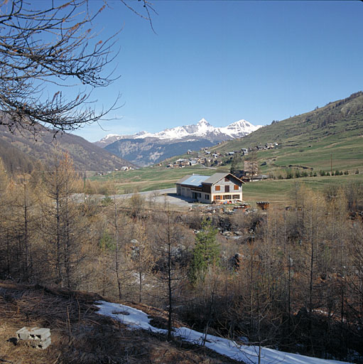 Le Serre. Vue de situation prise du sud.