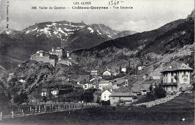 Château-Queyras. Vue générale.